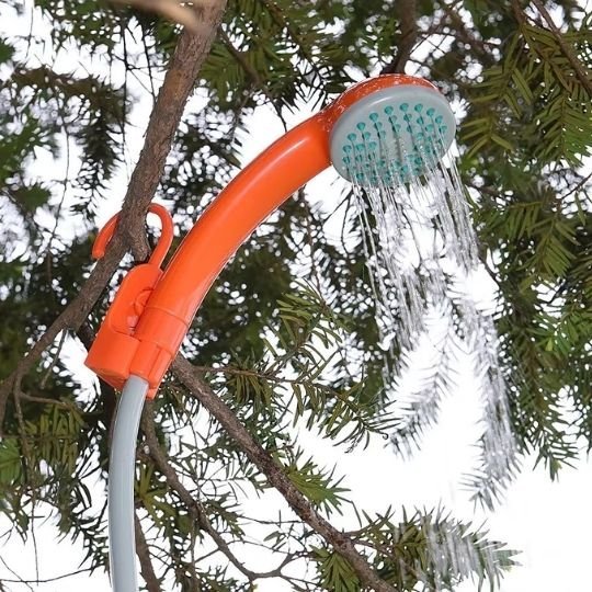 Douche de camping portable rechargeable – Camping sauvage, festival & roadtrip - Voltara Plein Air